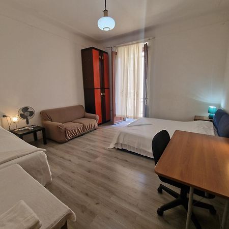 Room In The City Center - Stanza In Centro Citta Мілан Екстер'єр фото